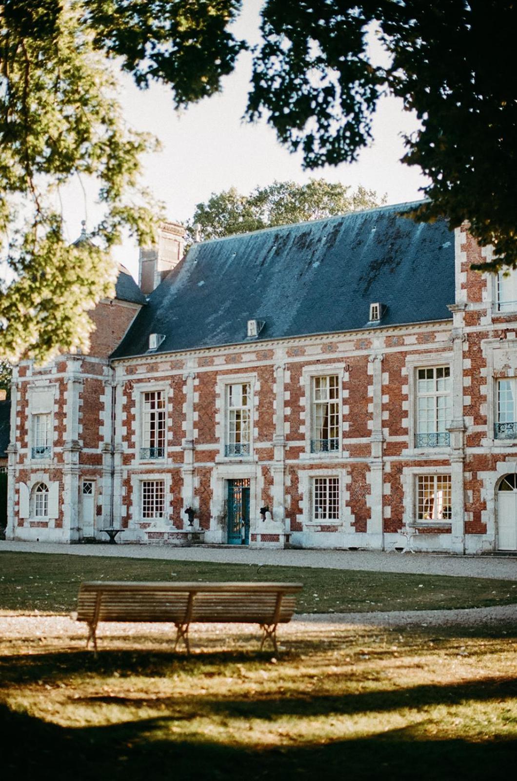 Le Chateau De Bonnemare - Bed And Breakfast Radepont Buitenkant foto