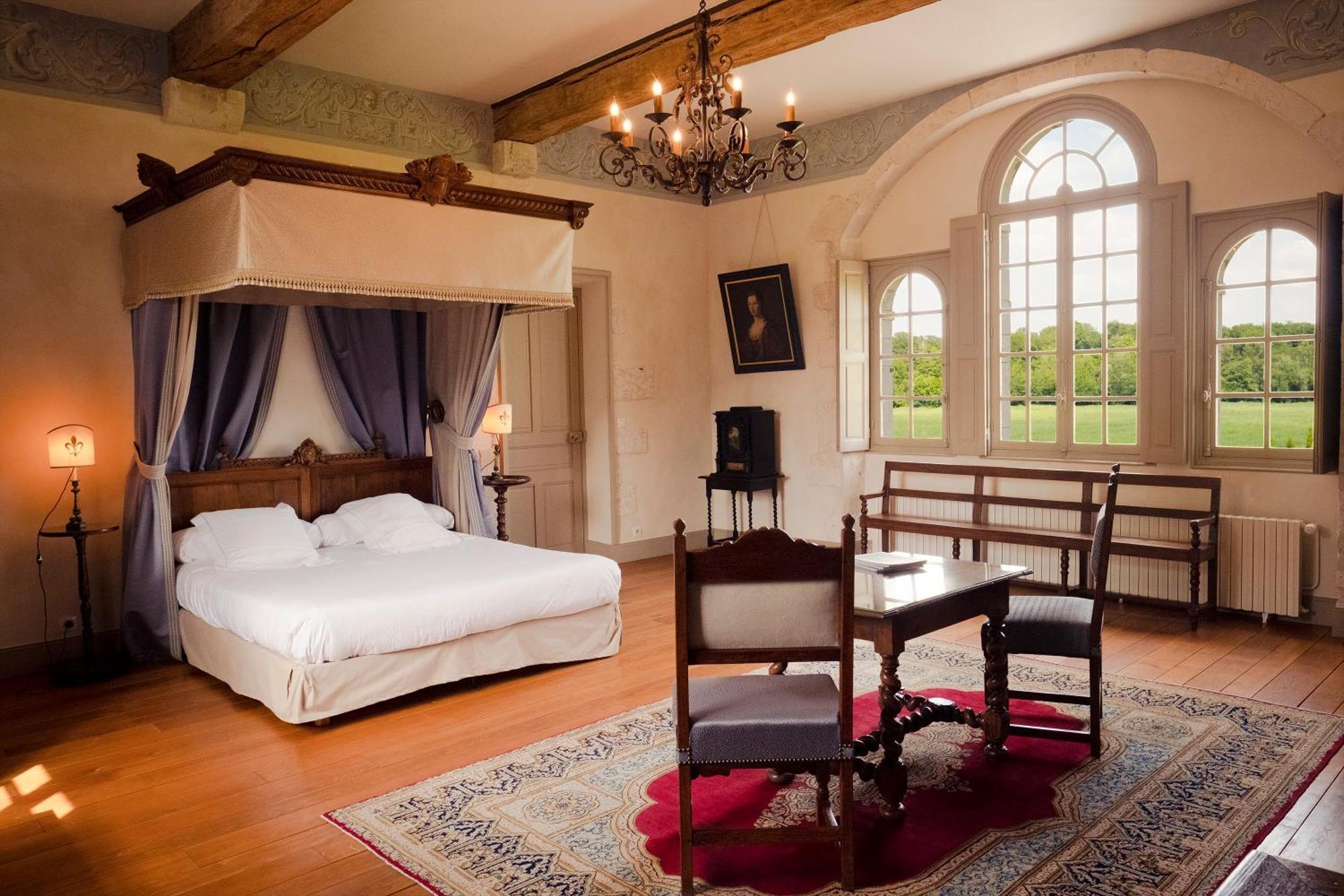 Le Chateau De Bonnemare - Bed And Breakfast Radepont Buitenkant foto