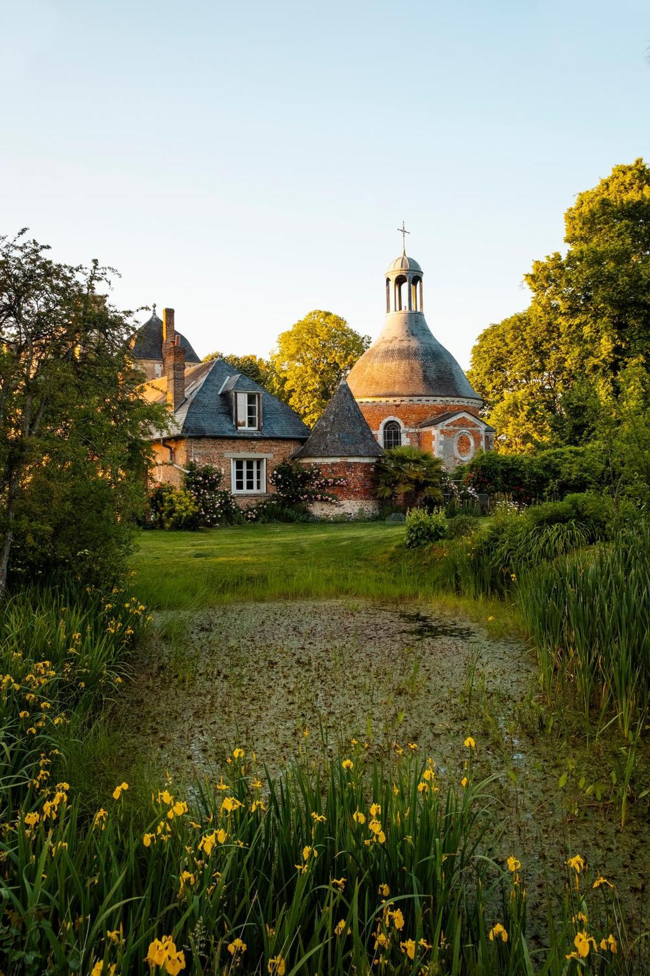 Le Chateau De Bonnemare - Bed And Breakfast Radepont Buitenkant foto