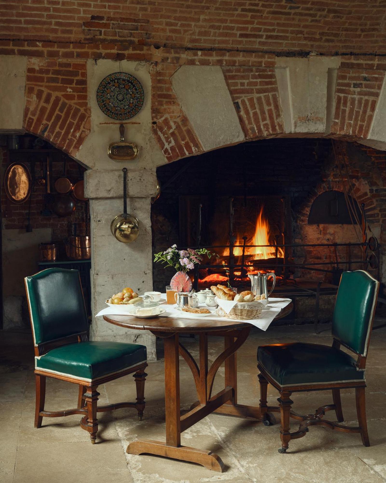 Le Chateau De Bonnemare - Bed And Breakfast Radepont Buitenkant foto