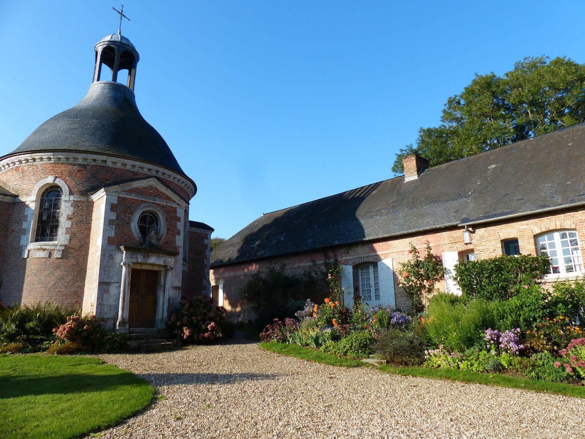 Le Chateau De Bonnemare - Bed And Breakfast Radepont Buitenkant foto