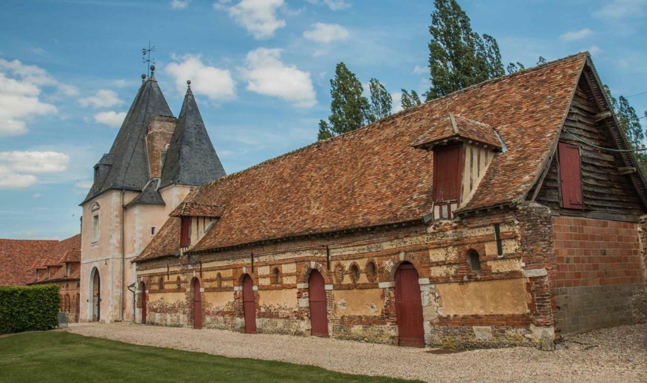 Le Chateau De Bonnemare - Bed And Breakfast Radepont Buitenkant foto